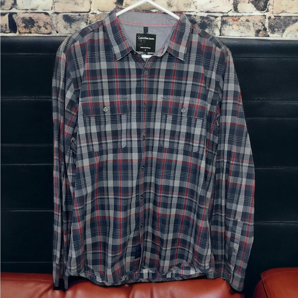Calvin Klein Jeans Mens Large Long‎ Sleeve Plaid Button Down Shirt Black Red